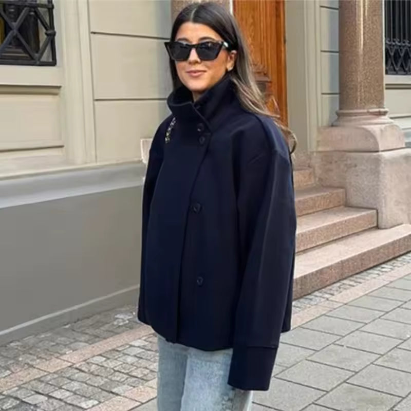 Elise | Luksuriös kort jacka med dubbel knäppning