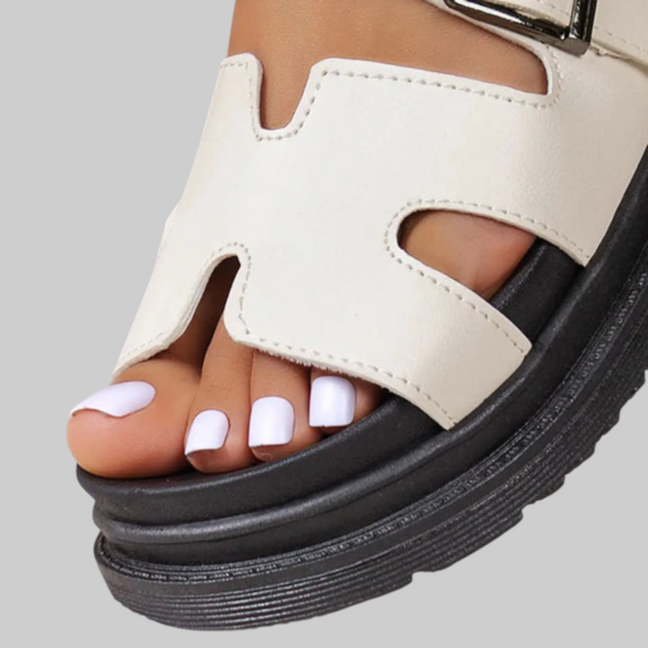 Amaris | Ortopediska sandaler med H-mönster