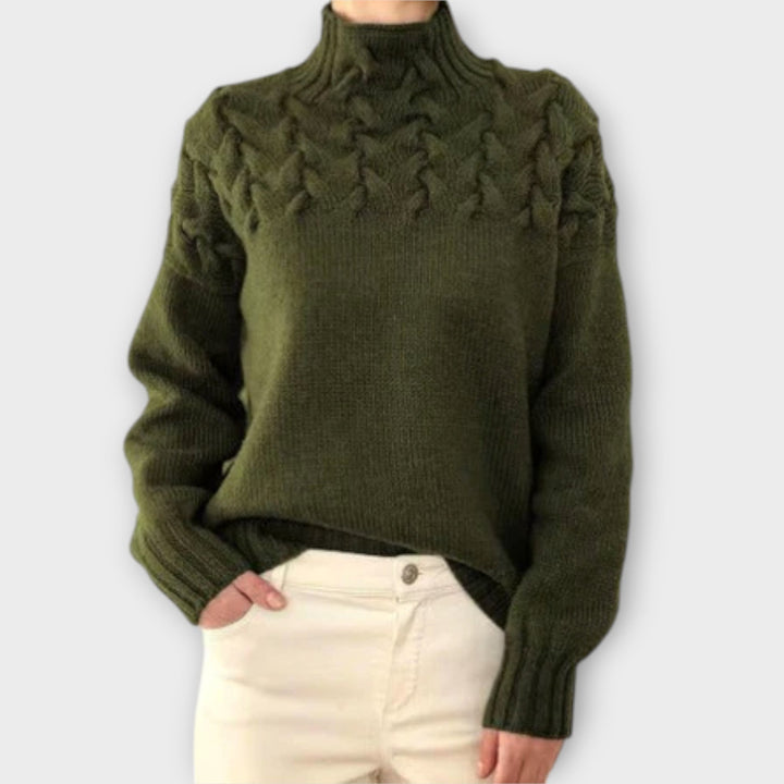 Eva - Damstickad väst med flätmönster