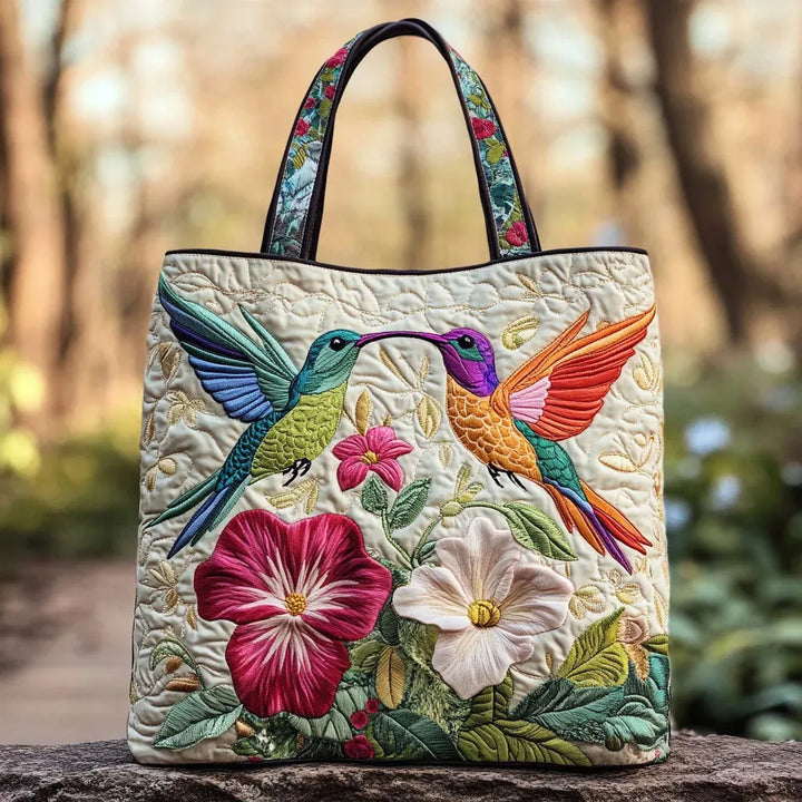 Quiltad väska – Kolibri och vit blommor