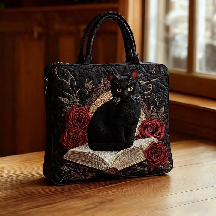 Quiltad väska – Svart katt på böcker