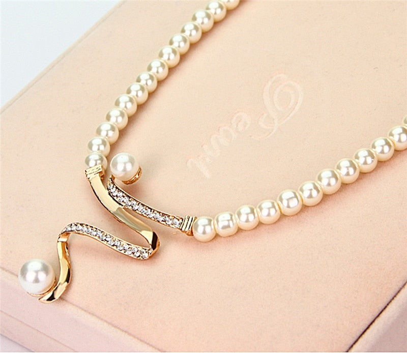 Apolline™ | Tidlös elegans halsband
