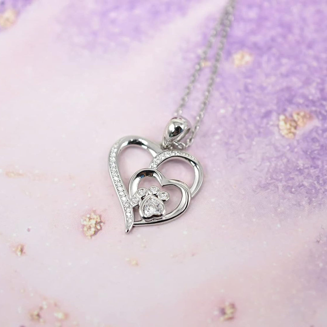 Halsband med tass- och hjärtmotiv, tillverkat av 925 silver, dekorerat med zirkoner