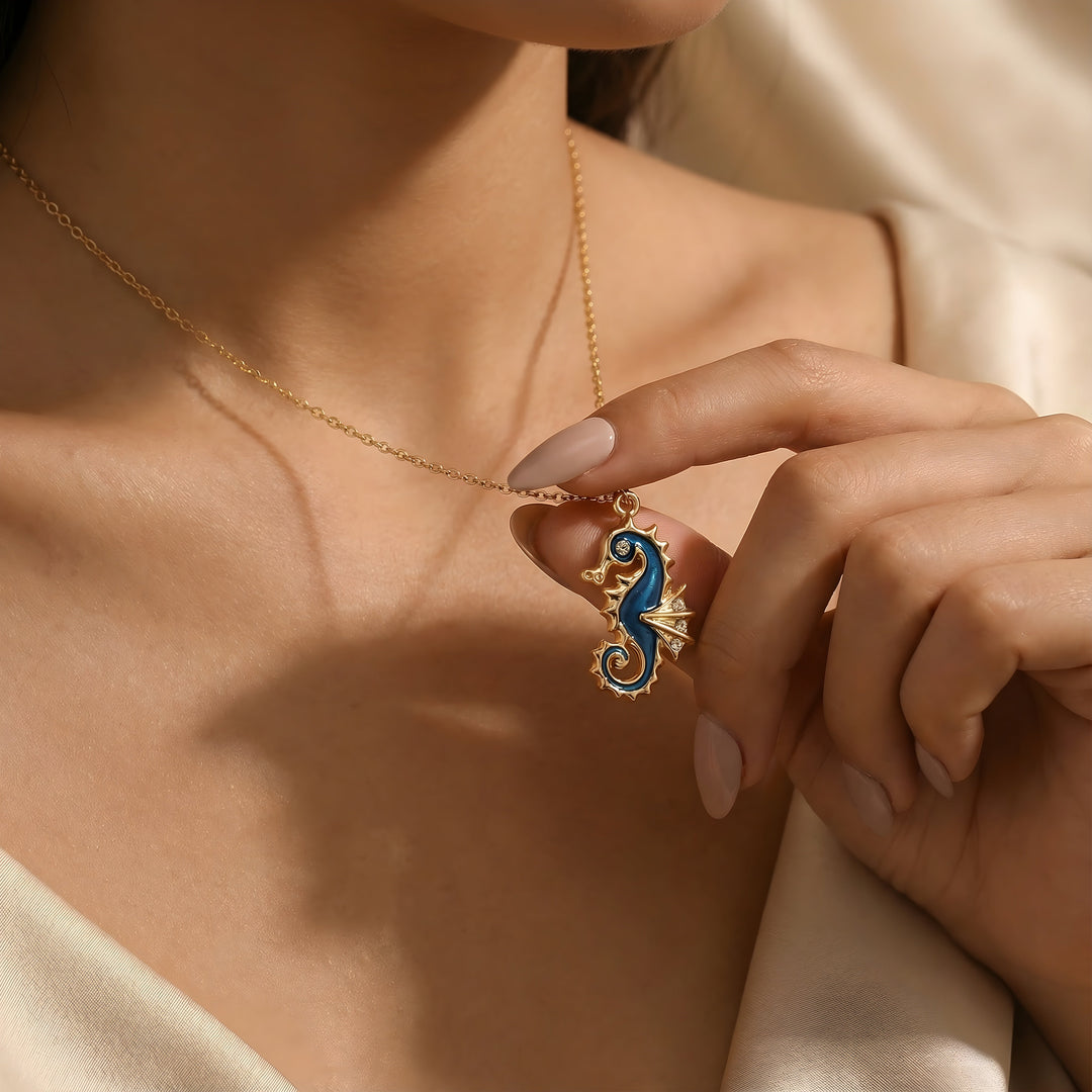 Halsband med lyckobringande sjölevande – sjöhäst