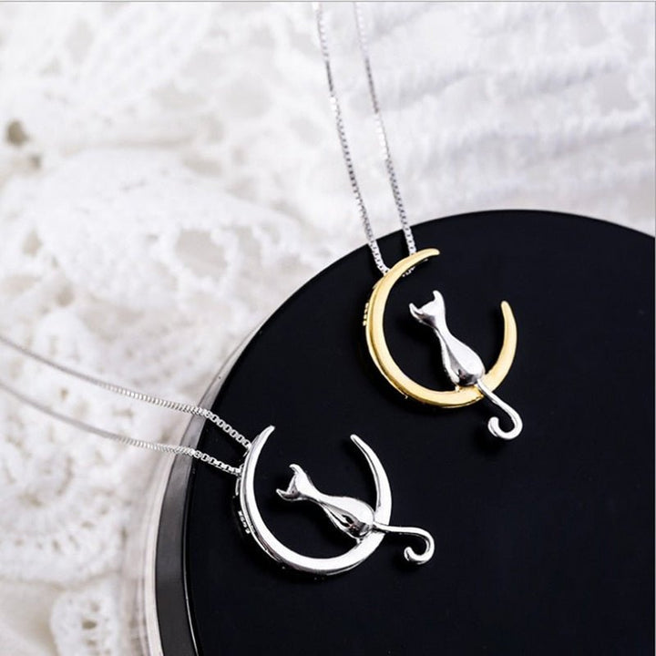 Romantiskt halsband - måne och katt